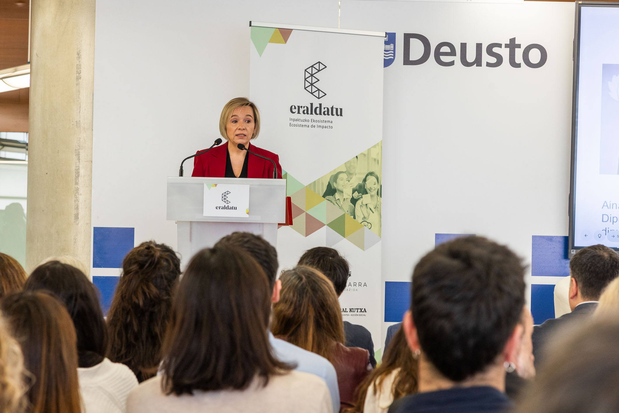 Ainara Basurko, diputada de Promoción Económica de la Diputación Foral de Bizkaia, subrayó la importancia de “alinear competitividad y compromiso social”