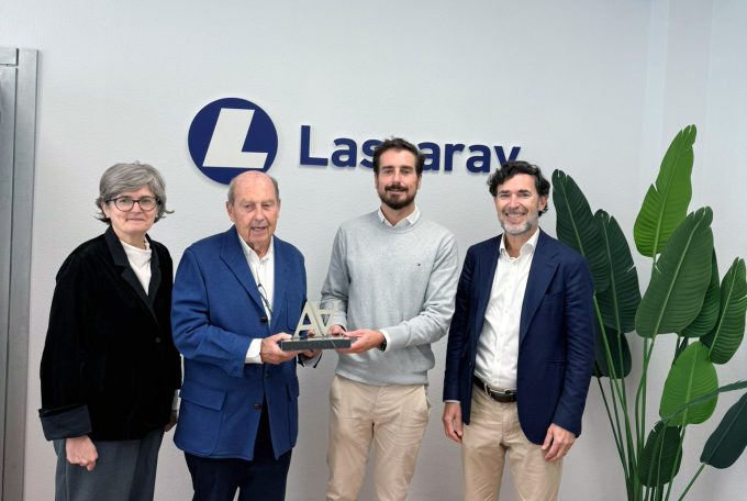Visita Lascaray S.A. para entregar personalmente el Premio Antonio Aranzabal 2026